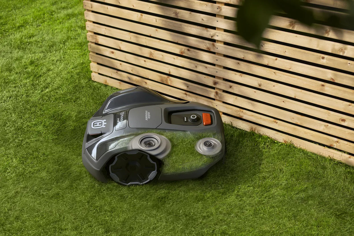 Husqvarna Automower 305E NERA met draadloze technologie